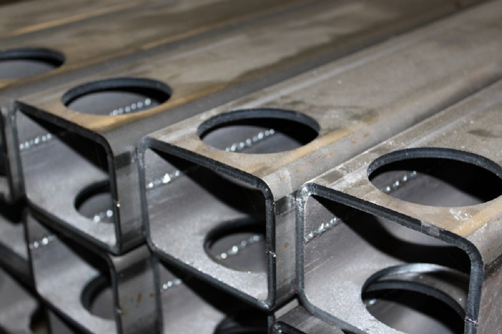 Tube laser cutting